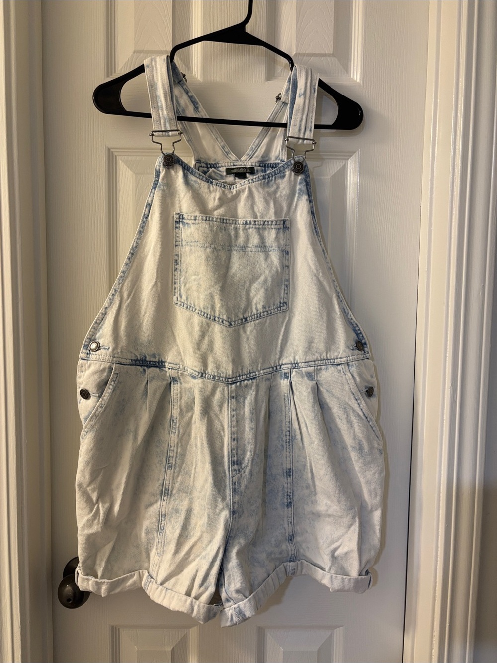 Women’s Light Wash Denim Short Overalls - Sz M